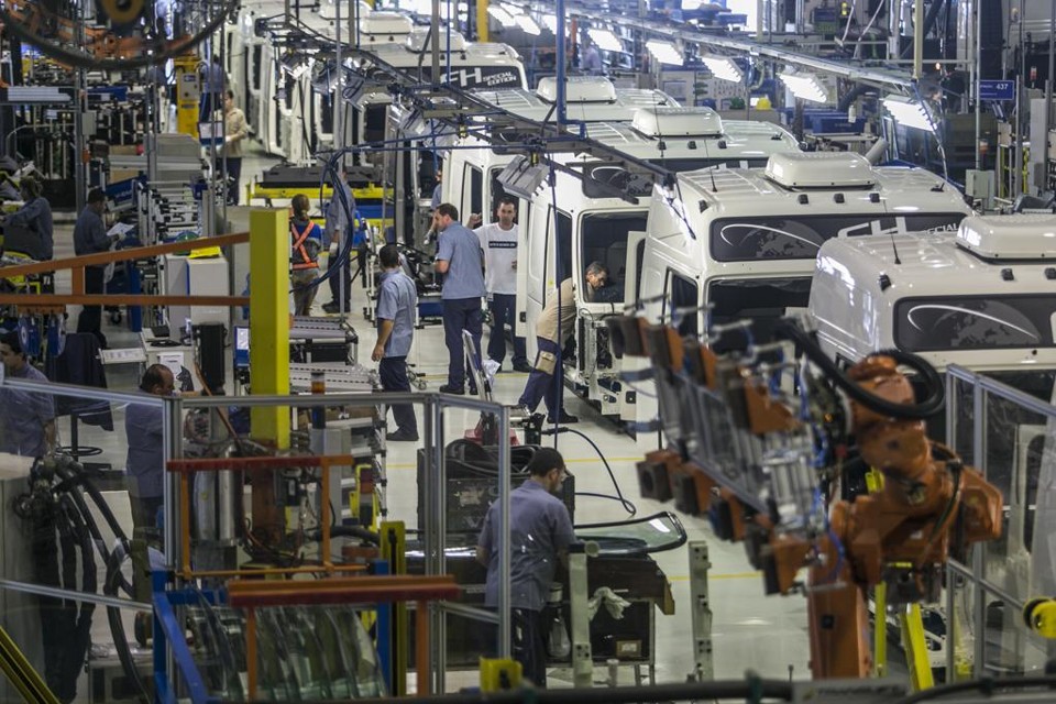 Volvo vai produzir motor industrial em Curitiba