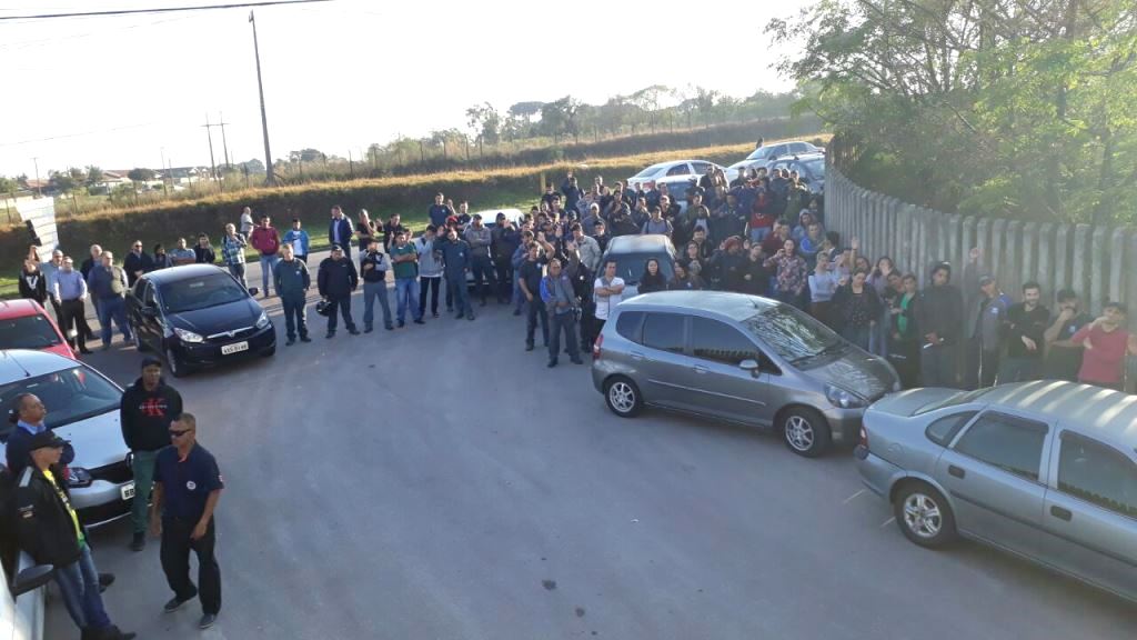 Tubopress: Em busca do aumento real, metalúrgicos entram no 2º dia de greve