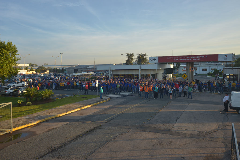 Metalúrgicos da CNH sinalizam mobilização para o Dia Nacional de Lutas por Emprego e Direitos