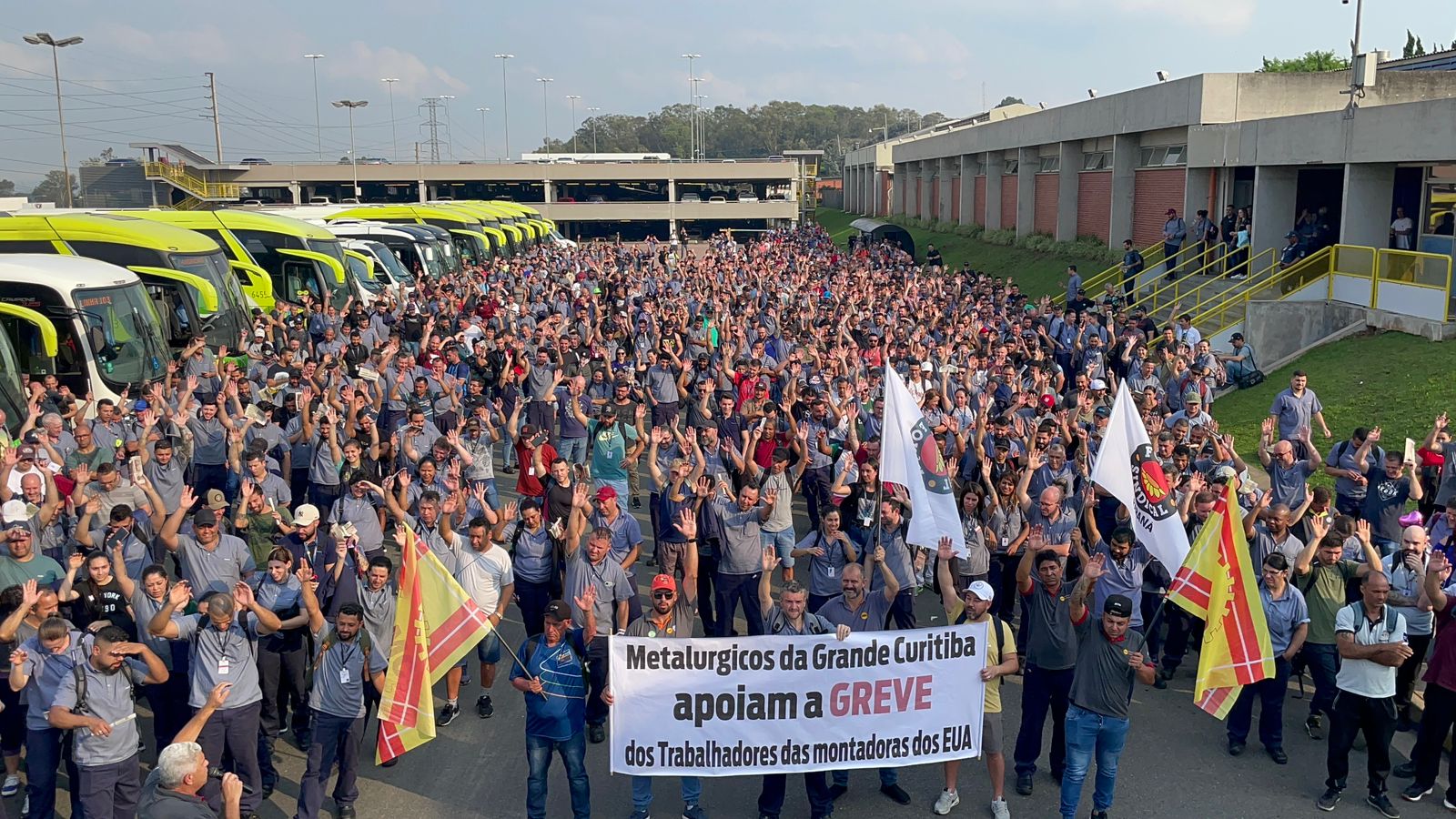 Volvo: Metalúrgicos manifestam apoio à greve de trabalhadores das montadoras dos EUA
