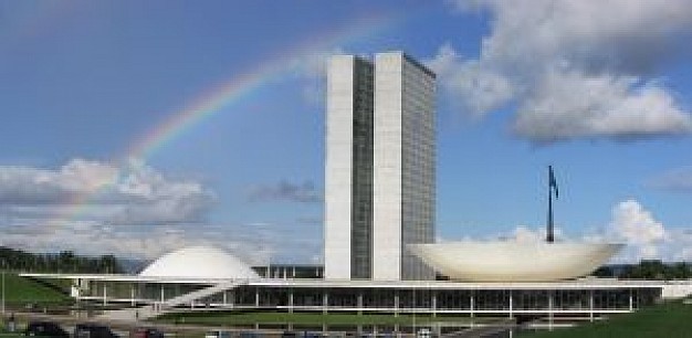 CPI da Covid apresenta à PGR notícia-crime contra Bolsonaro