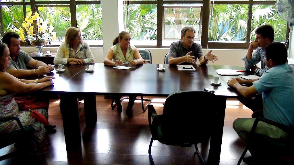 Força PR entrega projeto “Março Laranja” ao presidente da Câmara Municipal de São José dos Pinhais