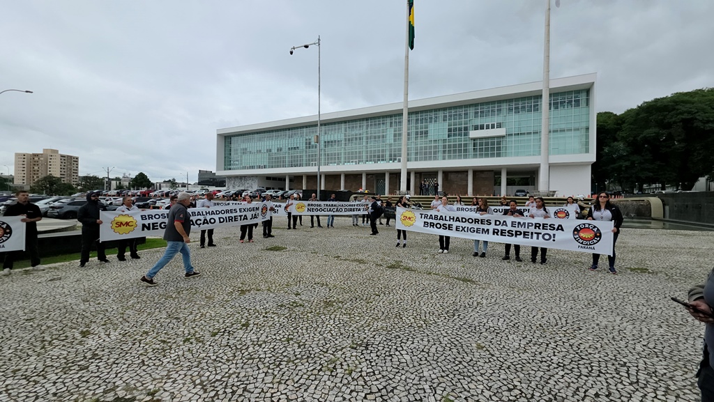 Contra truculência e falta de diálogo, metalúrgicos da Brose reforçam em Curitiba a luta por acordo salarial justo e mais respeito