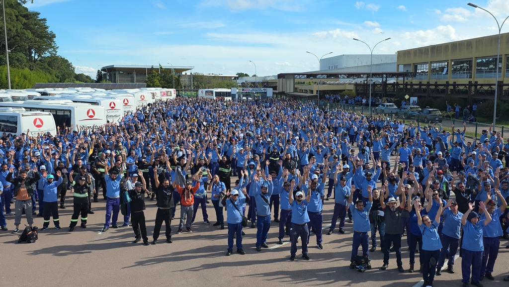 RENAULT/HORSE: METALÚRGICOS REPROVAM NOVA PROPOSTA DE DATA-BASE E PLR  E DÃO 72 HORAS PARA EMPRESA