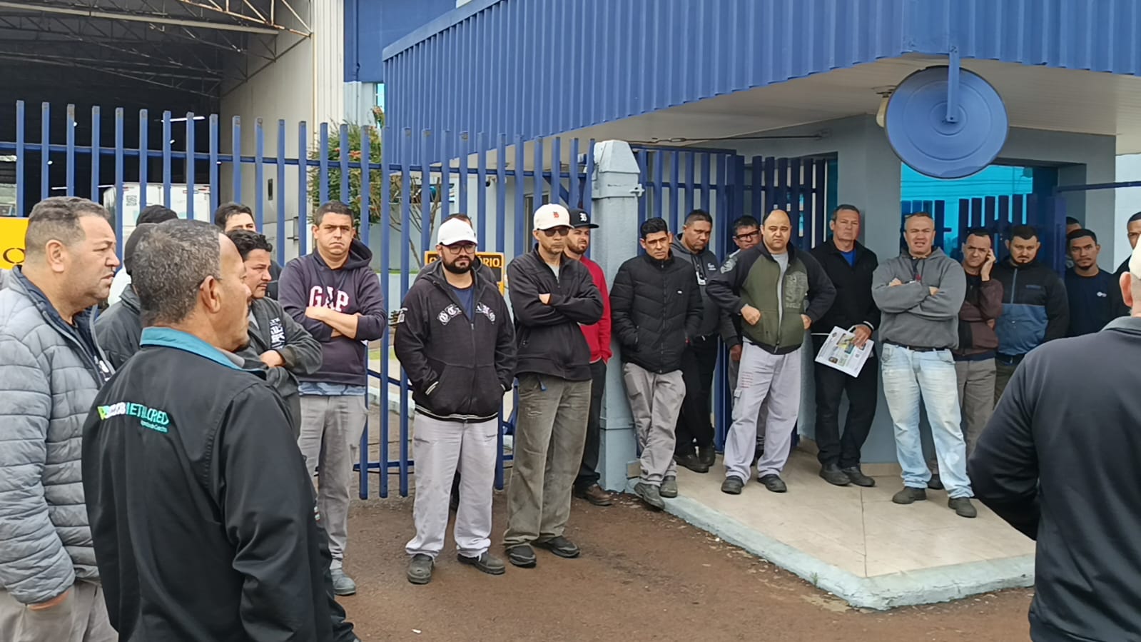 Metalúrgicos da Merpe aprovam acordo salarial - SMC - Sindicato dos ...