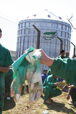 Descaso: Trabalhadores da Brasilsat protestam contra a falta de segurança