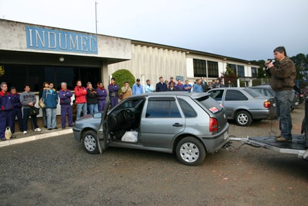 Metalúrgicos da Indumec reprovam proposta de Vale Mercado e exigem melhores benefícios