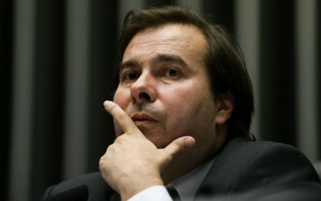Maia diz que é possível começar a votar reforma da Previdência em maio