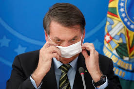 Reinaldo Azevedo: Bolsonaro quer ser o dono da vida, da morte e da cloroquina