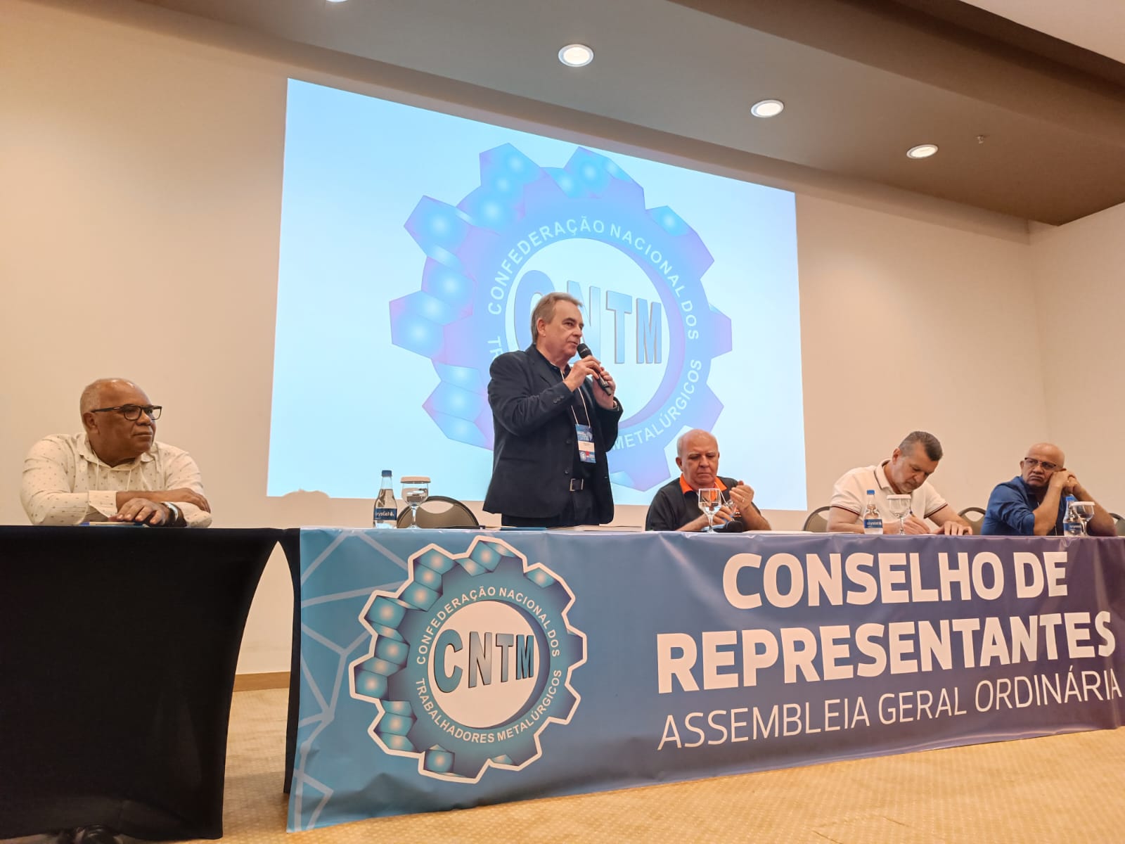  METALÚRGICOS DO PARANÁ PARTICIPAM DA ASSEMBLEIA DA CNTM