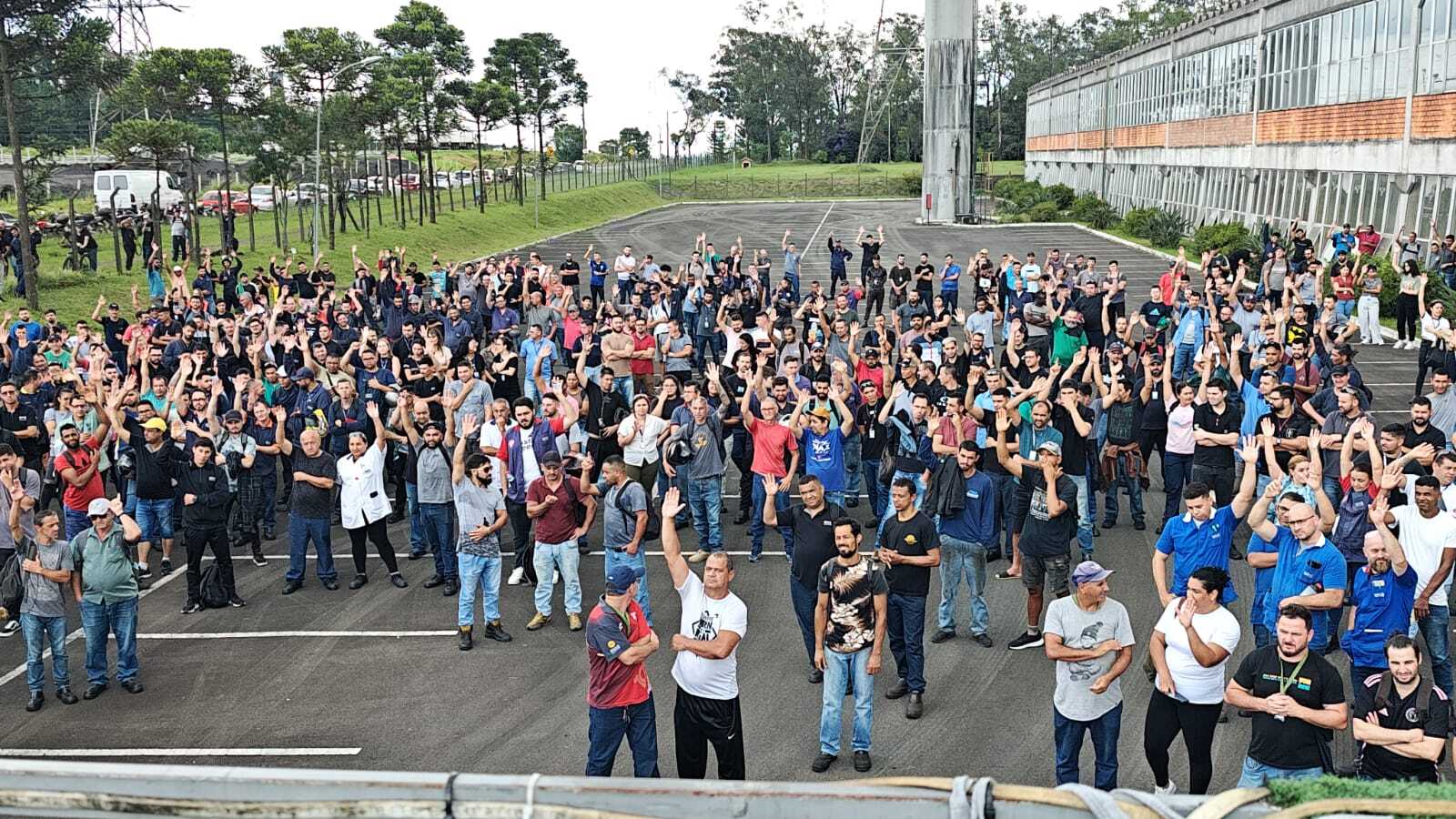 WHB: Metalúrgicos aprovam proposta de compensação de dias pontes 