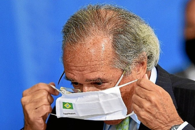 Entenda como a suspensão do Renda Brasil aumenta pressão sobre Guedes e a equipe econômica