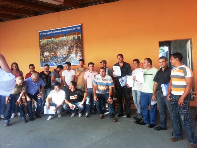 CIPA: Trabalhadores de metalurgia e peças recebem certificado