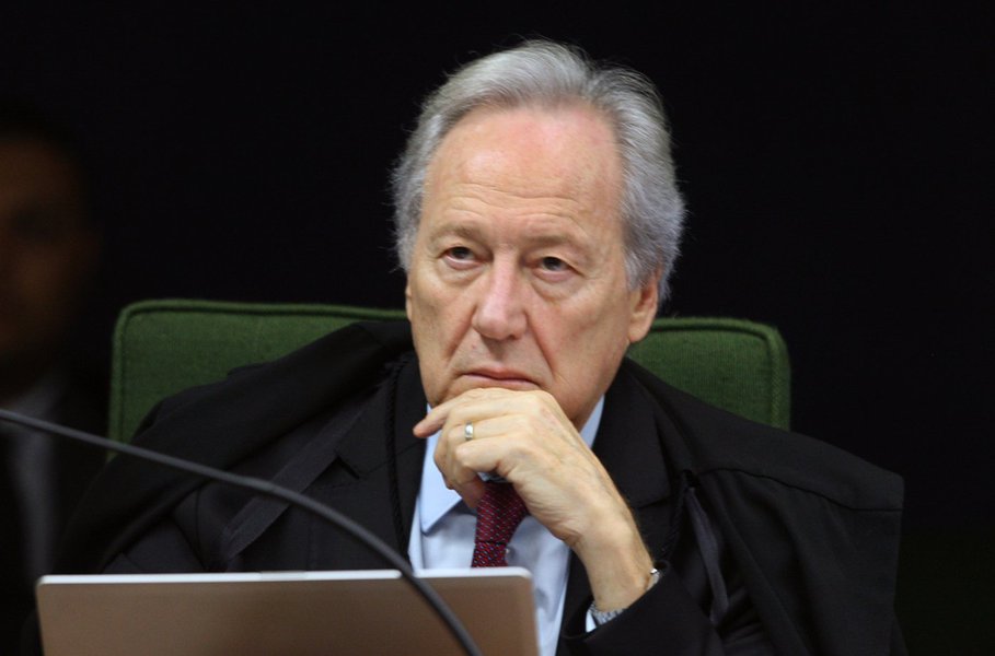 Lewandowski : acordos de redução de salário só terão validade após manifestação de sindicatos