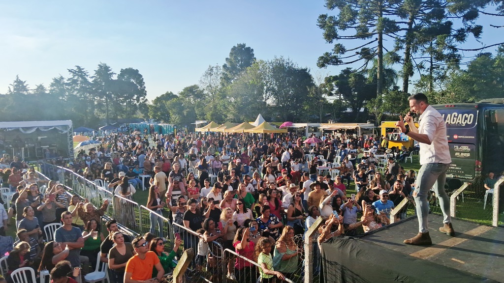 Metalfest reúne mais de 4 mil pessoas no Dia do Trabalhador