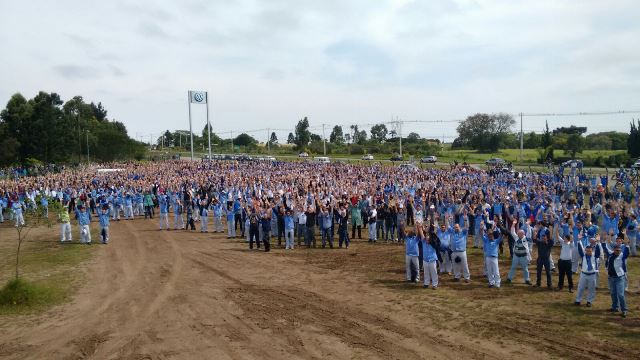 Metalúrgicos da Volkswagen de São José dos Pinhais aprovam acordo salarial com inclusão do PPE