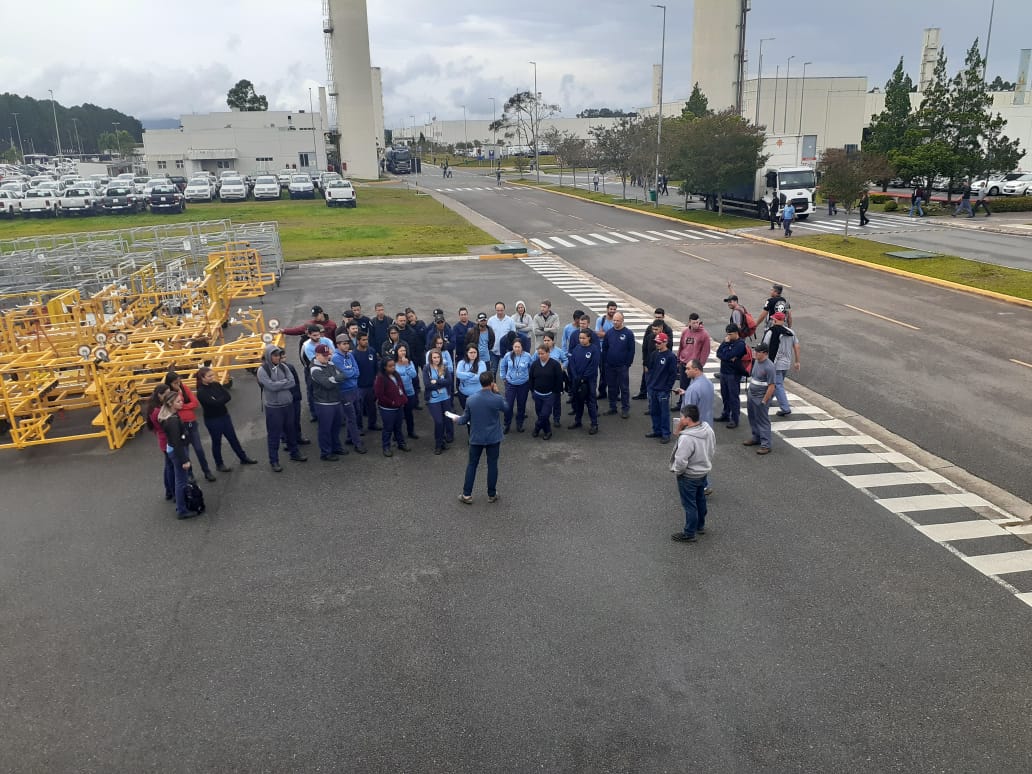 Opus: Metalúrgicos aprovam proposta salarial com implantação de PLR
