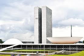 Desmonte do Estado volta a ser prioridade no Congresso