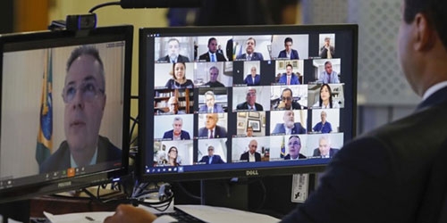 Mais categorias de informais terão direito a auxilio emergencial, decide Senado