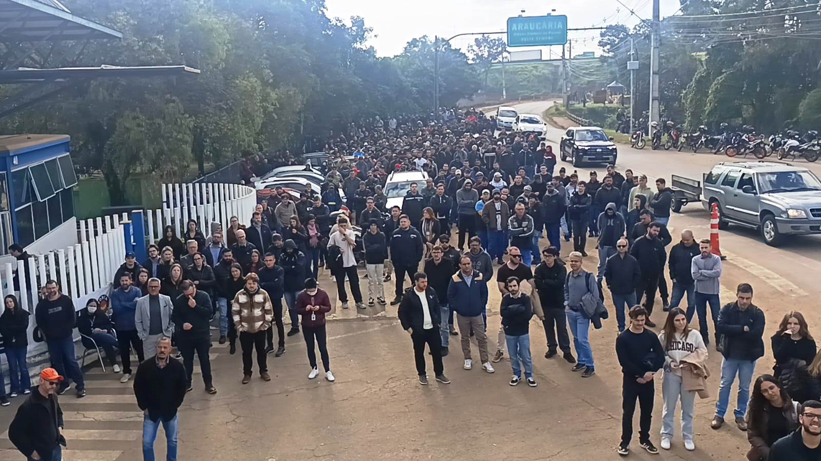 Após 4 dias de greve, metalúrgicos da Brafer conquistam acordo com PLR de R$ 12 mil e vale-mercado de R$ 1,4 mil