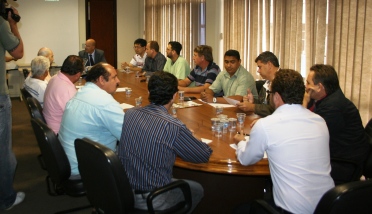 Discussão sobre o piso regional fica para o próximo  dia 16