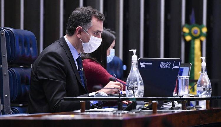 Senado aprova em 1º turno PEC que permite volta do auxílio emergencial