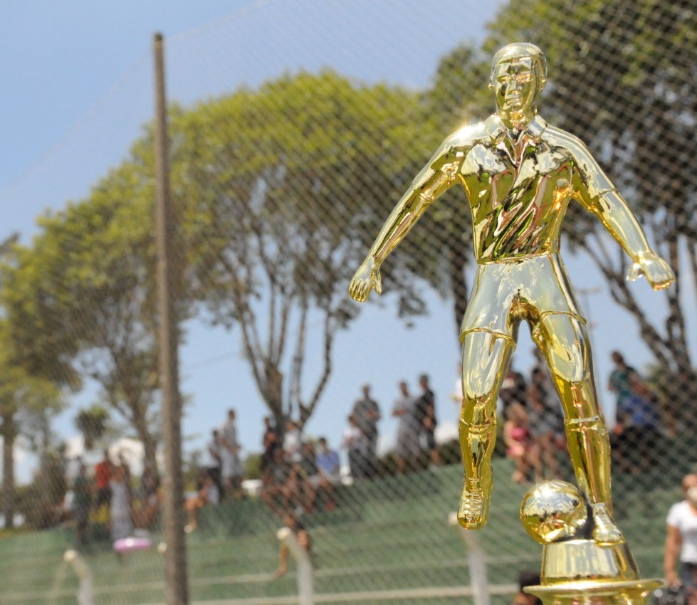 É decisão! Neste domingo (01/12), tem as finais das séries Ouro e Prata do Campeonato Metalúrgico de Futebol 7!