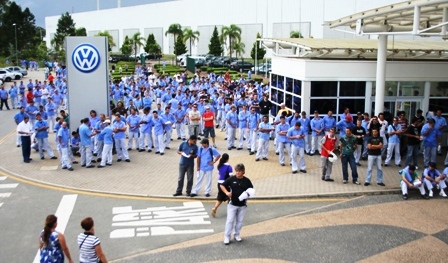 Volks: SMC informa trabalhadores sobre andamento da 1ª parcela do 13º
