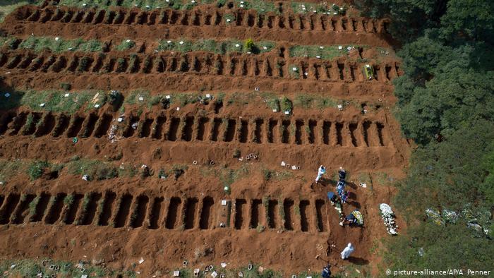 Reinaldo Azevedo: Não adianta dar truque! Negacionistas oficiais terão de pagar pelas mortes