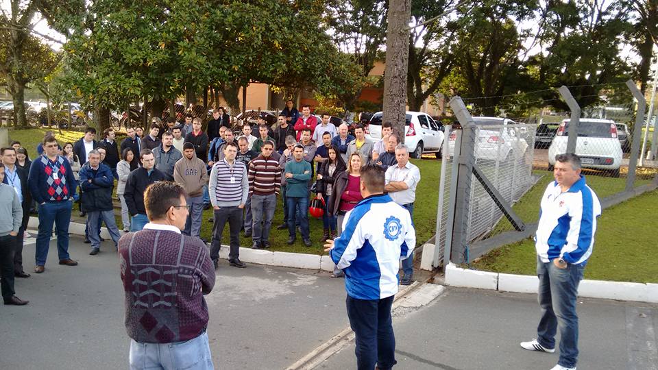 Metalúrgicos da Sulzer, em Curitiba, conquistam aumento real de 2,5% mais PLR