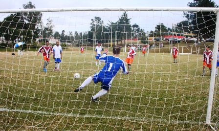 Futebol: Segunda rodada confirmada para este domingo (16), caso não chova