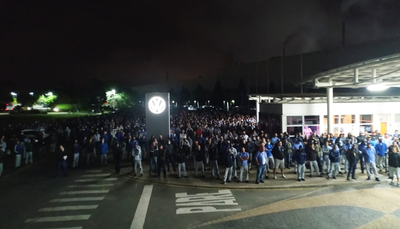 Volks: SMC debate com trabalhadores do 1º turno questões importantes da planta paranaense