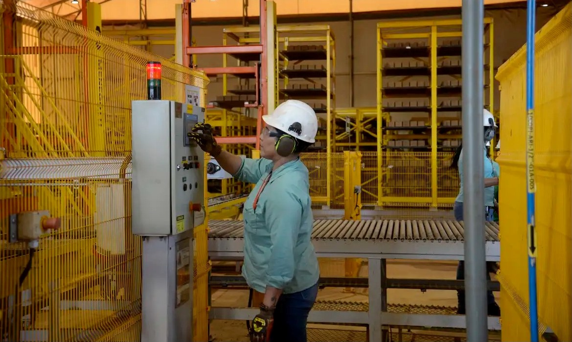 Ipea diz que mercado de trabalho pode absorver fim da escala 6x1