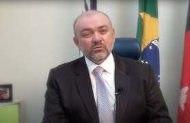 Reinaldo Azevedo: Absurdo! Governo não tem plano nenhum de vacinação