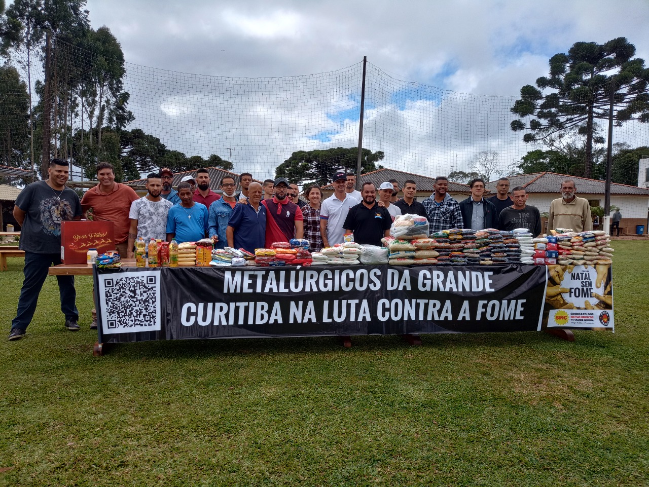 SMC ENTREGA ALIMENTOS DA CAMPANHA NATAL SEM FOME  PARA COMUNIDADE TERAPÊUTICA NOVA JORNADA