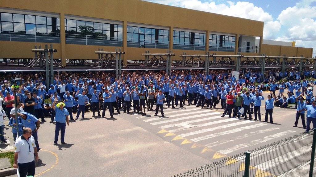 Renault: Acordo de compensação de dias pontes é aprovado