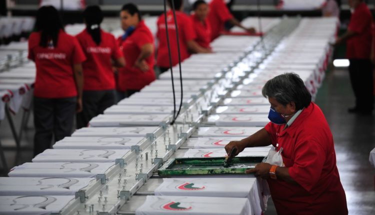 Governo e Congresso negociam desoneração da folha por medida provisória