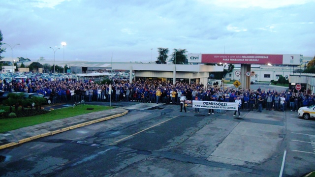 Após pressão, CNH se compromete em garantir manutenção de empregos