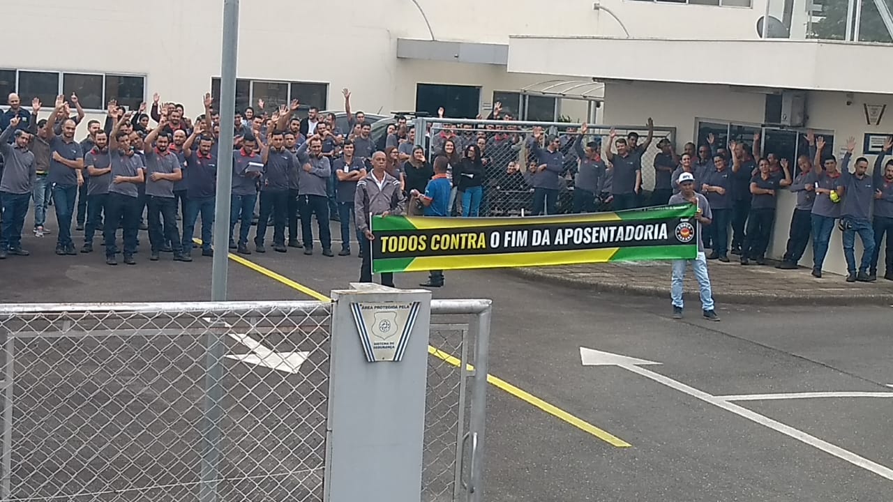 NTN: METALÚRGICOS AUTORIZAM SMC INICIAR NEGOCIAÇÃO DA DATA-BASE E PLR