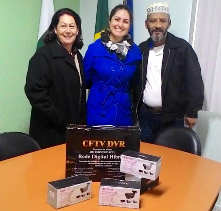 Sindicato cidadão: CMEI recebe kit de monitoramento de segurança