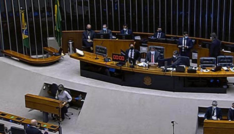 Câmara conclui votação em 1º turno da PEC Emergencial; 2º turno será nesta quinta