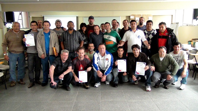 Curso “Desafio das Negociações Coletivas” qualifica delegados sindicais das empresas de autopeças