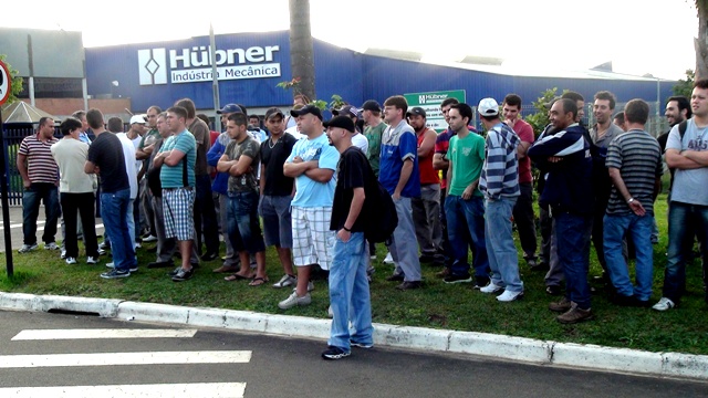 Hübner: Sem avanço no acordo, metalúrgicos entram em greve