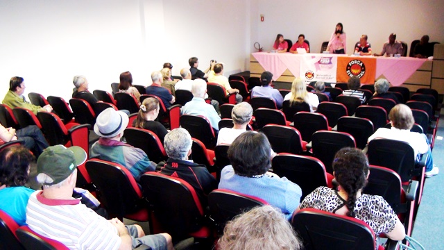 Aposentados metalúrgicos de SJP debatem Outubro Rosa e outras bandeiras de luta