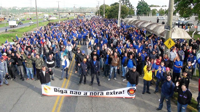 Metalúrgicos da CNH autorizam Sindicato a iniciar as negociações  2014