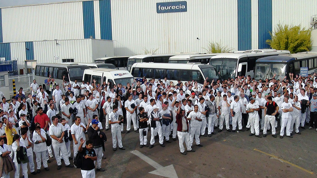 Após ultimato, pacote salarial com 43% de aumento na PLR é conquistado por metalúrgicos da Faurecia