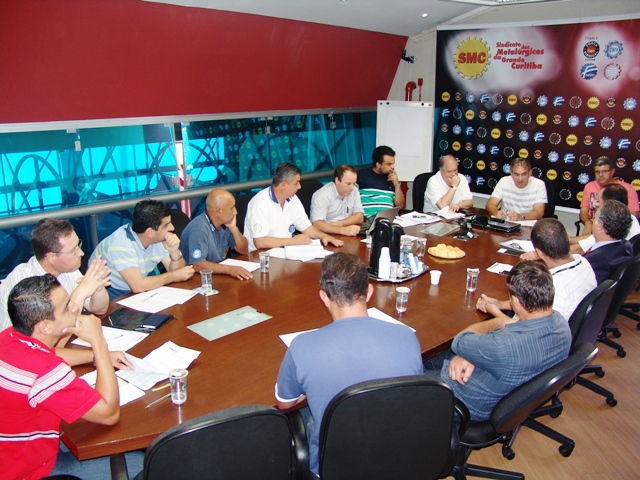 Sindicato se reúne com  CNH para debater perspectivas para 2013