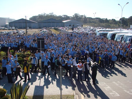 Metalúrgicos aprovam pauta de reivindicações da campanha salarial na Renault