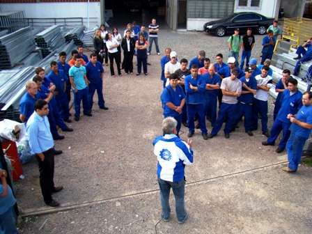 Após mobilização, Dispansul apresenta proposta e metalúrgicos encerram greve