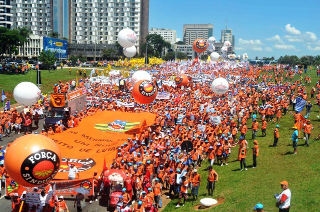 Os desafios dos trabalhadores no 2º governo Dilma